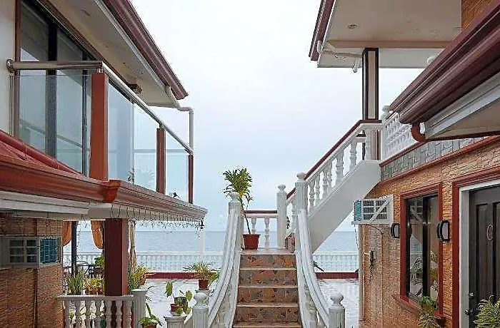 Hotell Reddoorz @ Billys