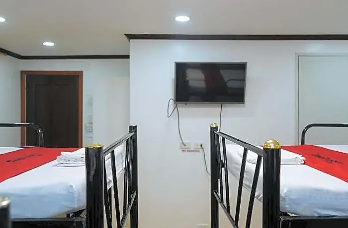 Hotel Reddoorz @ Billys Oslob